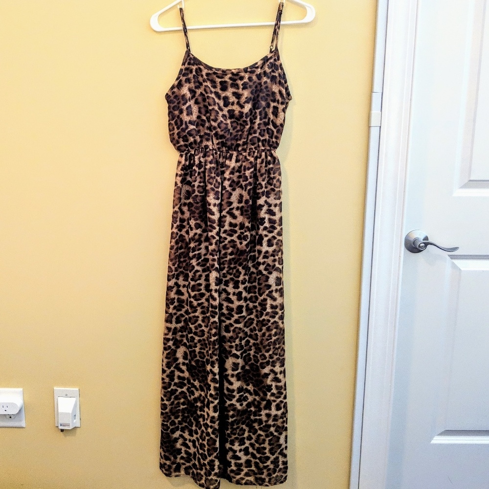 Leopard print maxi dress